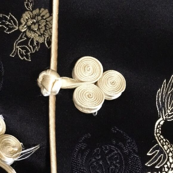 R Saline vintage Woman’s black & gold oriental look 4 button front jacket - Picture 5 of 7